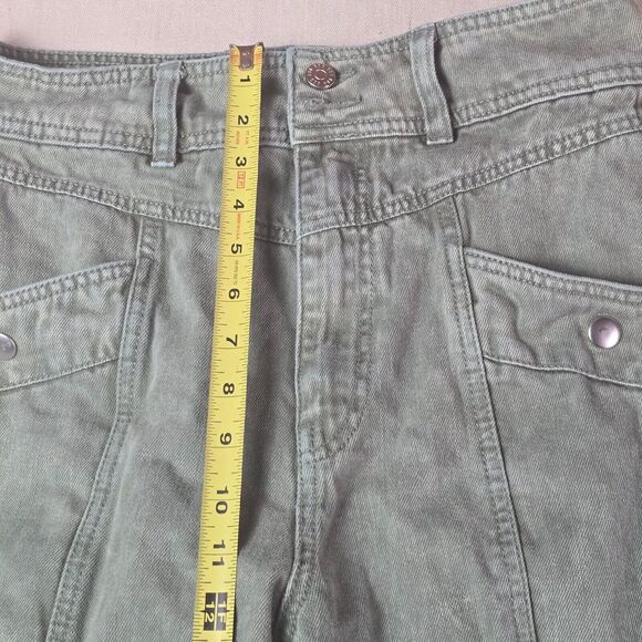 BDG Faded Green Acid Wash Denim Grunge Mom Jeans Womens Size 30 - Picture 6 of 16